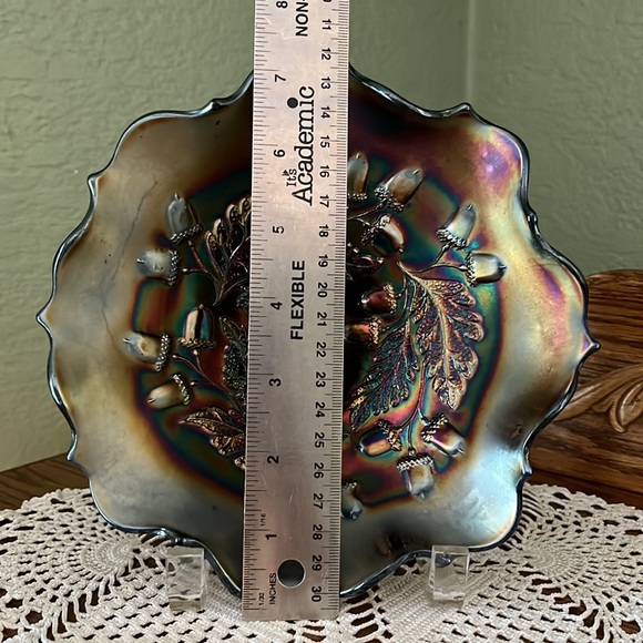 Antique 1900s Fenton Carnival Glass bowl in the "Acorn" - "Autumn Acorn" pattern - Picture 15 of 15